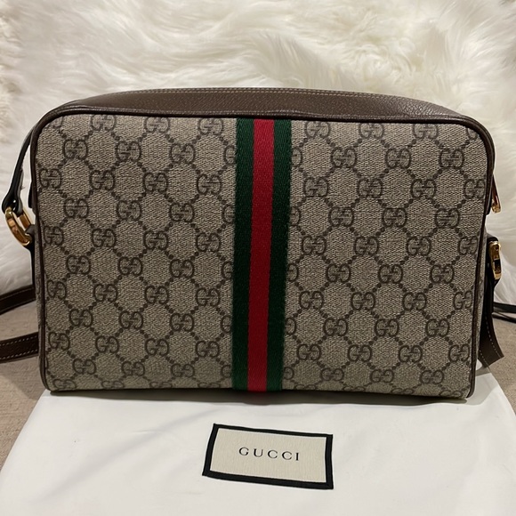 Gucci GG Supreme Medium Bag - Picture 4 of 11